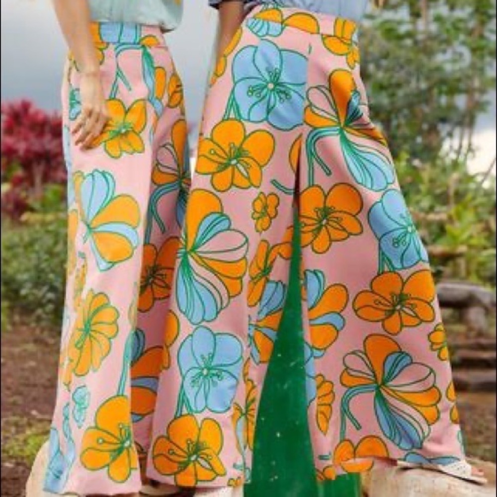 Traffic people floral pants NWT